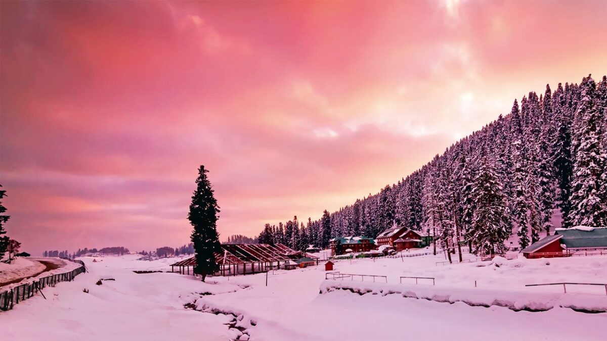 Kashmir Tour Package 4 Nights 5 Days